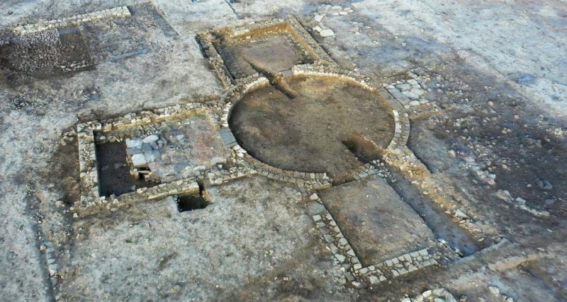 Общество: Археологи нашли в Британии загадочные древние руины - такого еще никто не видел: фото