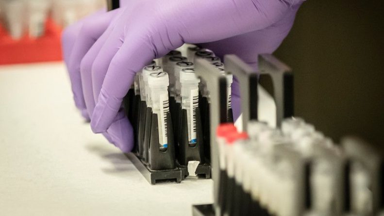 Общество: В Британии за сутки выявили более 2,5 тысячи случаев коронавируса