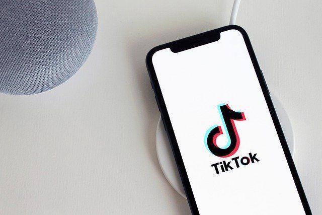 Общество: В Великобритании подали иск против TikTok из-за сбора личных данных детей