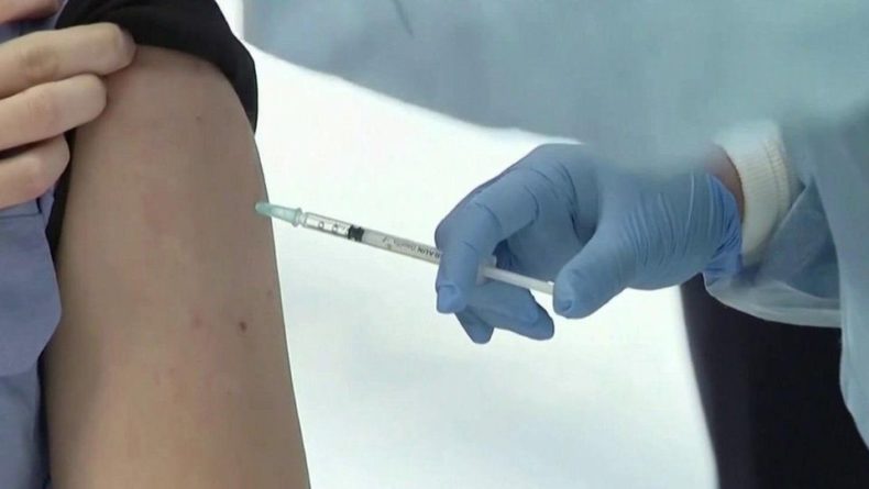 Общество: В Великобритании от побочных эффектов вакцины «Пфайзер» скончалось больше людей, чем от «АстраЗенеки