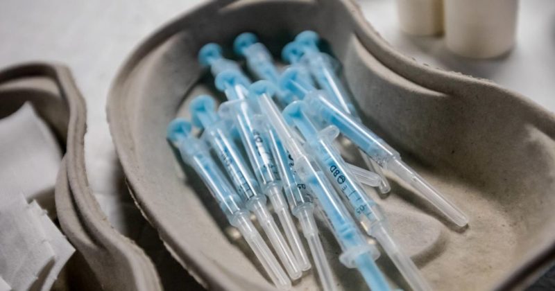 Общество: В Великобритании за неделю умерли 9 человек после прививки AstraZeneca