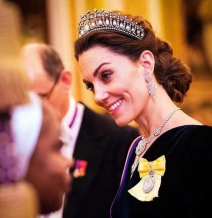 Общество: Daily Mail: Кейт Миддлтон должна стать следующей королевой Великобритании