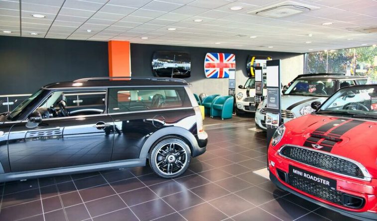 Общество: Продажи автомобилей в Англии выросли на 3200 процентов
