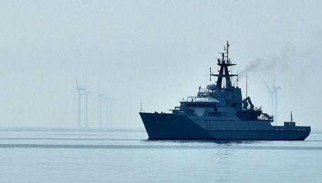 Общество: ВМС Великобритании направили боевые судна к острову Джерси из-за конфликта с Францией
