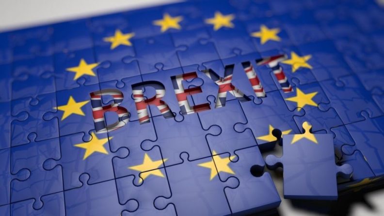 Общество: Великобритании напомнили о необходимости соблюдения условий соглашения о Brexit