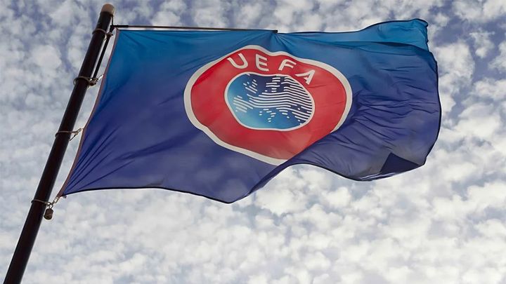 Общество: Британцы просят перенести финал Лиги чемпионов из Стамбула в Англию