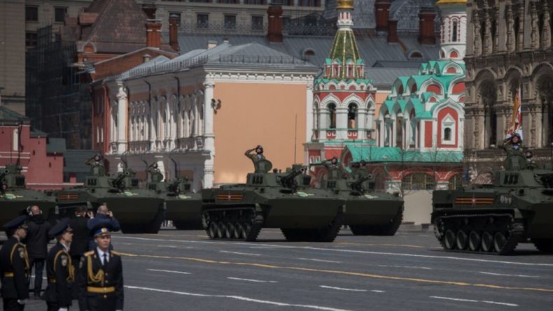 Общество: "Фантастический парад" в День Победы в Москве впечатлил жителей Великобритании