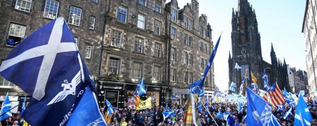 Общество: В Британии противятся проведению в Шотландии нового референдума о независимости