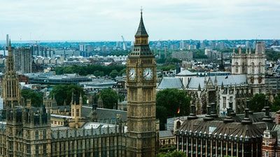 Общество: Лондон будет пугать британцев «российской угрозой» – Пригожин