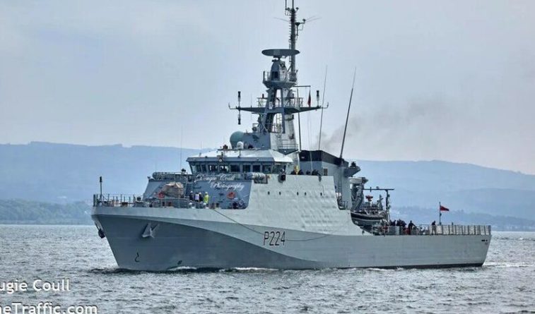 Военный корабль Великобритании вошел в Черное море 16052021 Общество: Военный корабль Великобритании вошел в Черное море