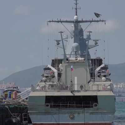 Общество: Патрульный корабль ВМС Великобритании "Трент" вошел в Черное море