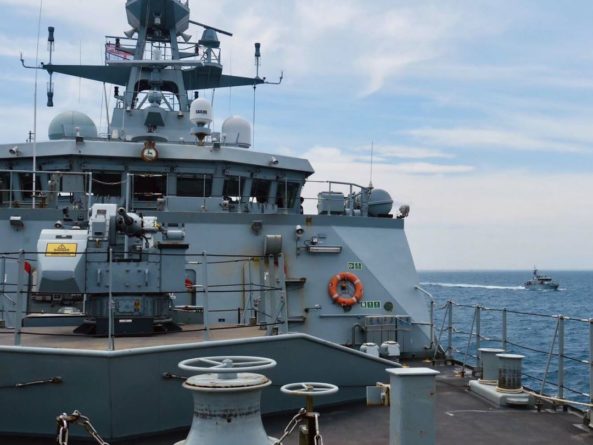 Общество: Зашедший в Черное море британский патрульный корабль идет в Одессу – посольство Великобритании в Анкаре