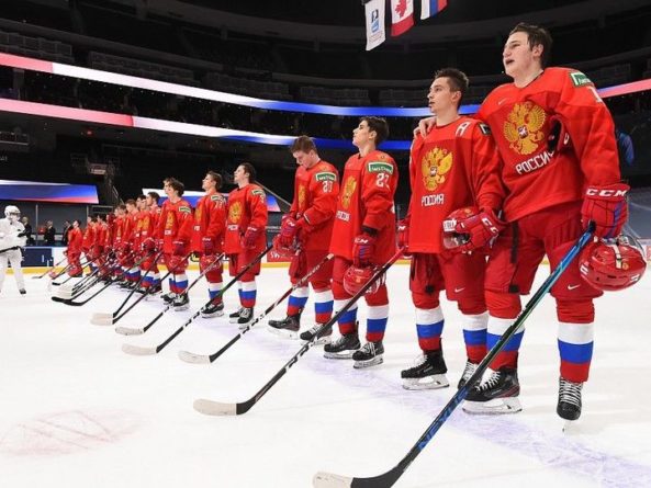 Общество: Сборная России по хоккею обыграла Великобританию в матче чемпионата мира