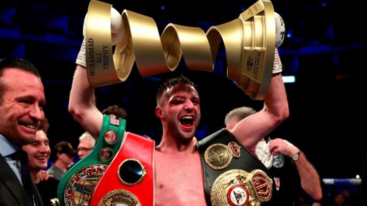 Общество: Британец Тейлор стал абсолютным чемпионом мира по боксу