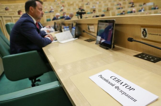 Общество: Цеков назвал лицемерным заявление главы Минобороны Британии о России