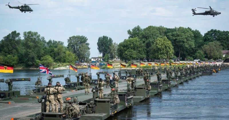 Общество: Британия увеличит военное присутствие в Польше и Германии из-за РФ, - Генштаб