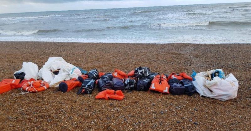 Общество: К берегам Великобритании прибило почти тонну кокаина