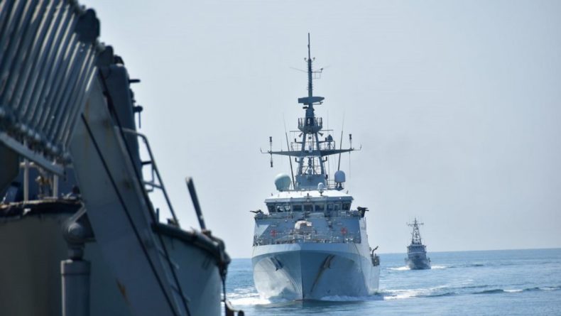 Общество: ВМС Украины и Великобритании провели совместную тренировку в Черном море (фото)