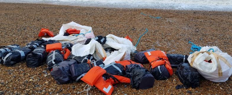 Общество: К берегам Британии прибило тонну кокаина стоимостью 80 млн фунтов стерлингов