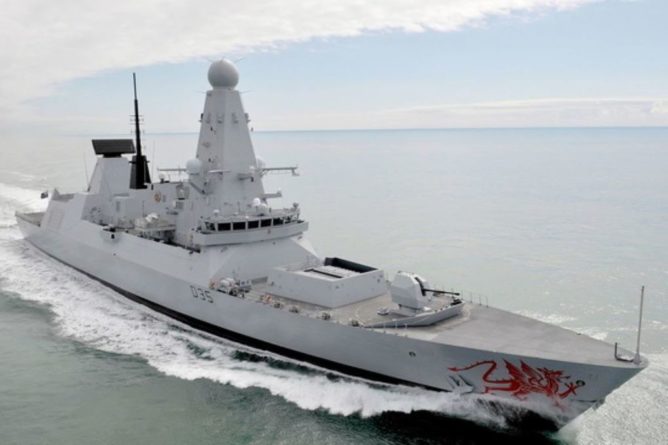 Общество: В Минобороны Британии оценили инцидент со своим эсминцем у Крыма