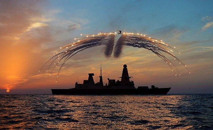 Общество: Telegraph: Британия заявила, что Москва не выгоняла британский эсминец из российских вод