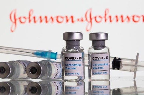 Общество: Великобритания разрешила COVID-вакцину от Johnson & Johnson