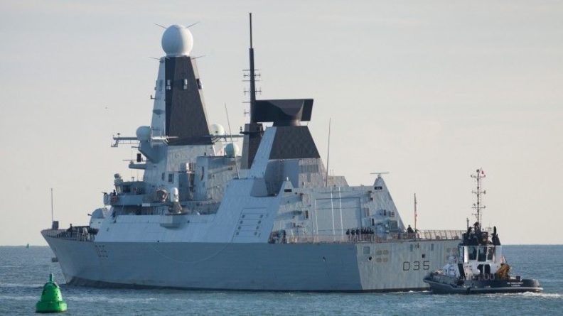 Общество: Минобороны Британии не подтвердило выдворение эсминца из района Крыма