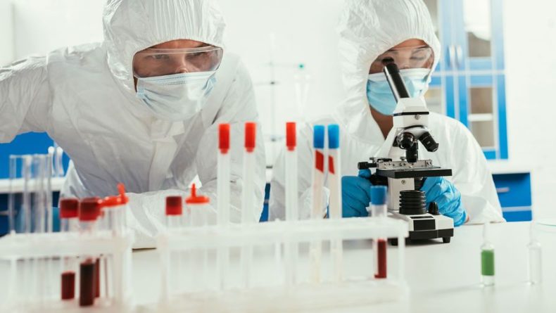 Общество: Разведка Великобритании допустила происхождение коронавируса в лаборатории