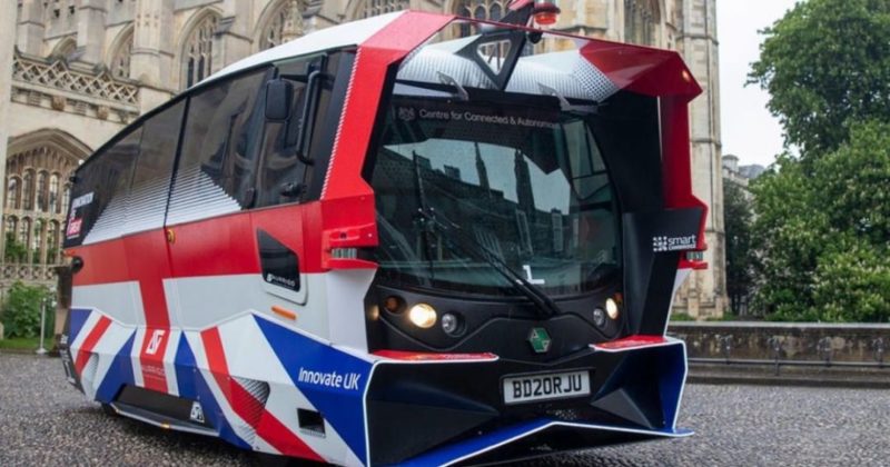 Общество: "Похоже, он уже разбился": британцы раскритиковали внешний вид беспилотного автобуса