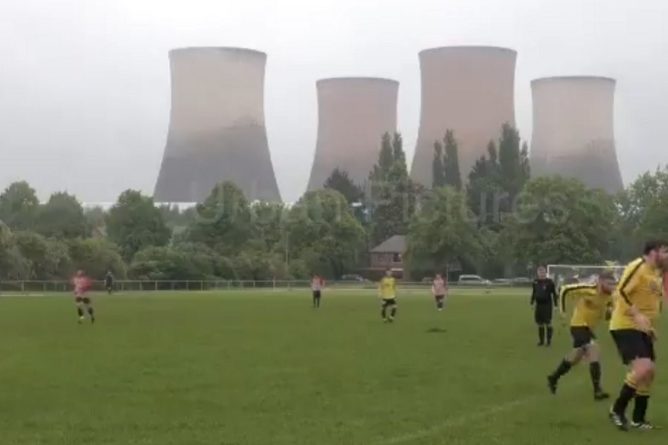 Общество: В Англии прямо во время матча взорвали электростанцию (ВИДЕО)
