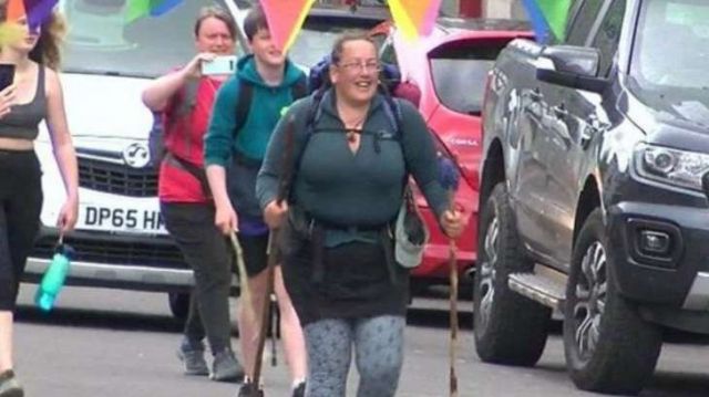 Общество: Британка установила рекорд, пешком преодолев 8000 км за три года