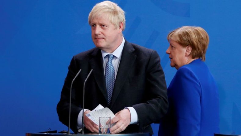 Общество: Джонсон и Меркель обсудили «дестабилизирующую деятельность России»
