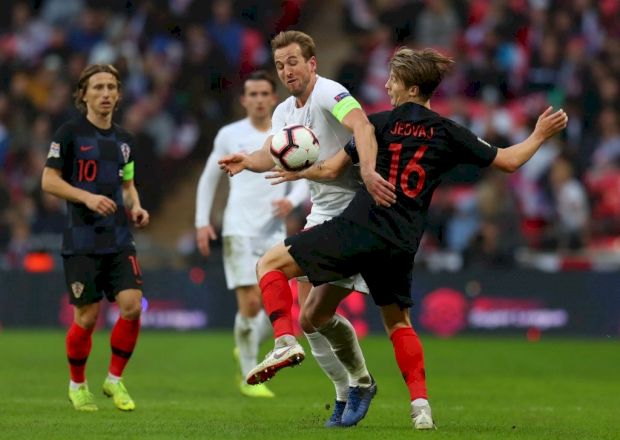 Общество: Англия начала Евро-2020 с победы над финалистом чемпионата мира
