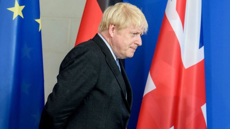 Общество: Джонсон заявил, что в Лондоне надеются на улучшение сложных отношений с Россией