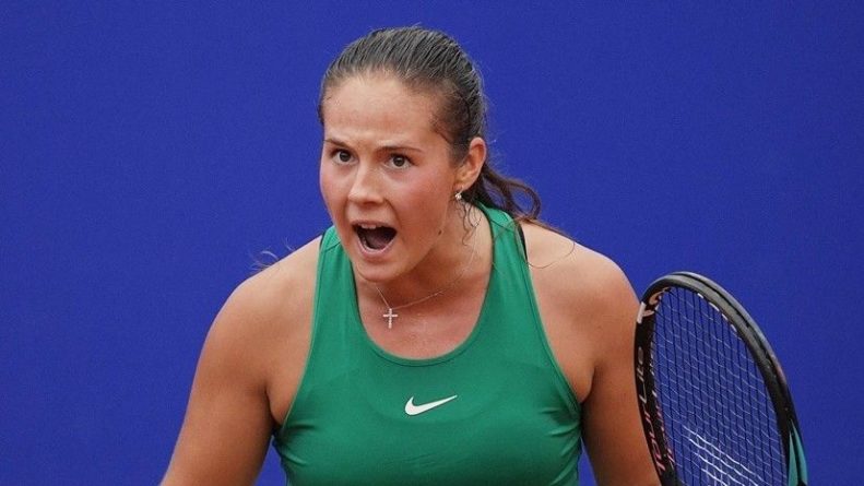 Общество: Касаткина потерпела поражение в финале турнира WTA в Бирмингеме