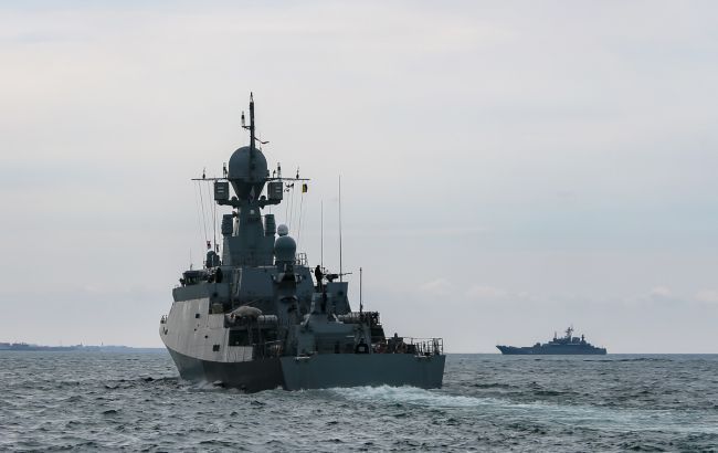 Общество: Россия открыла стрельбу по эсминцу Британии в Черном море