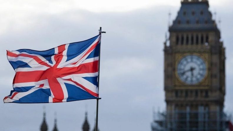 Общество: Лондон: британский корабль не был мишенью российских выстрелов
