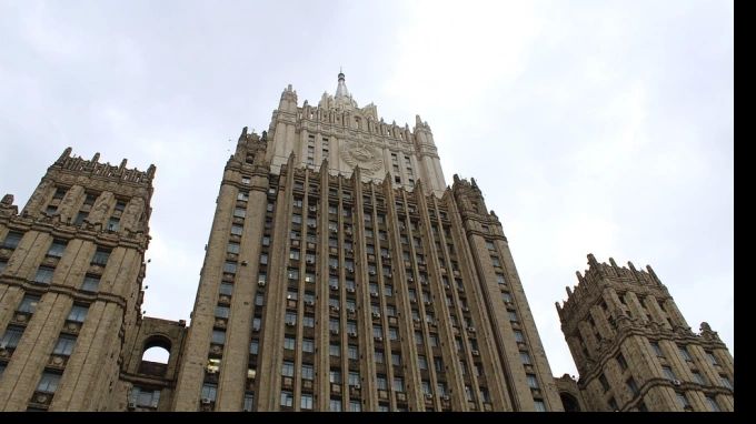 Общество: МИД России осудил действия Британии в ситуации с эсминцем в Черном море