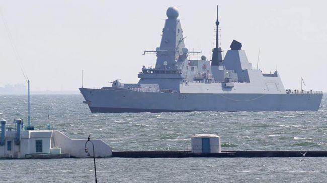 Общество: СМИ: Решение о проходе британского корабля у берегов Крыма принимал Джонсон