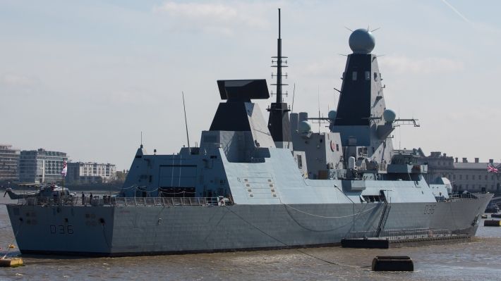 Общество: NI: реакция России на провокацию британского эсминца у Крыма поставила Лондон в тупик