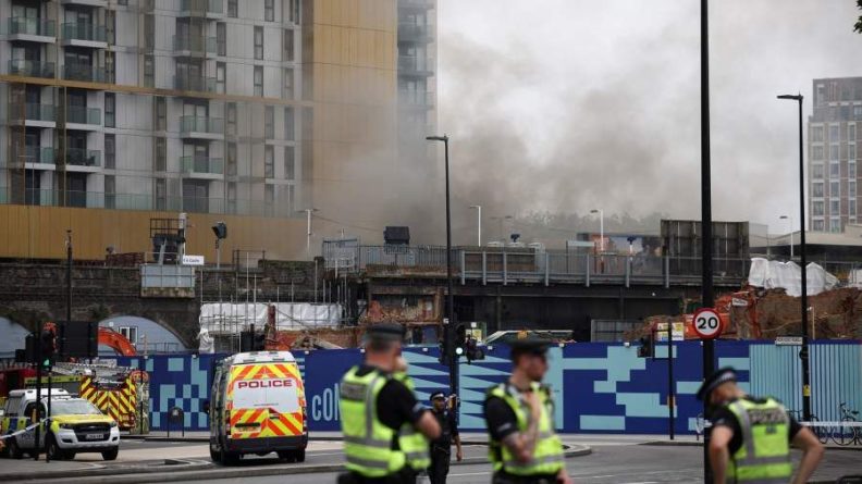 Общество: В Лондоне в результате пожара пострадали два человека