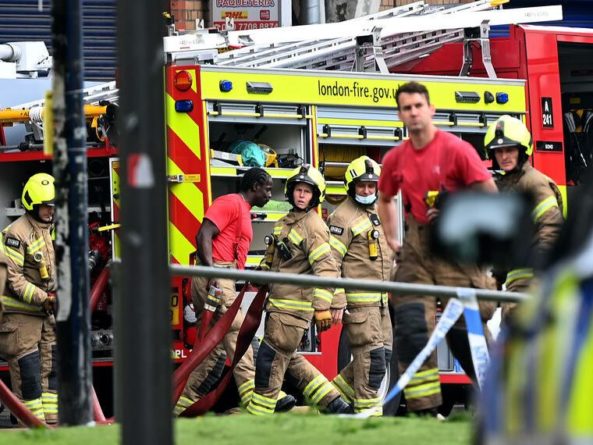 Общество: В Лондоне локализовали пожар у станции метро. Мэр города сообщил о двух пострадавших