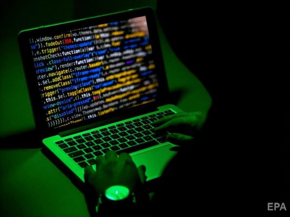 Общество: Спецслужбы США и Великобритании заявили, что ГРУ России стоит за кибератаками на сотни организаций по всему миру