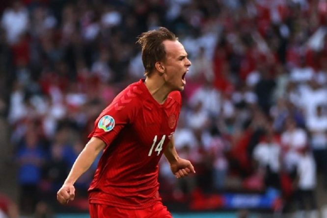 Общество: Англия пропустила первый гол на Евро-2020 (ВИДЕО)