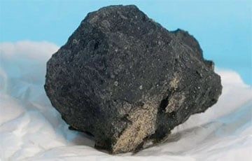 Общество: В Англии нашли метеорит, который может содержать информацию о происхождении жизни