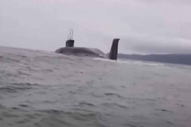 Общество: Российские атомные подводные крейсера окружили Великобританию – британские СМИ подняли панику
