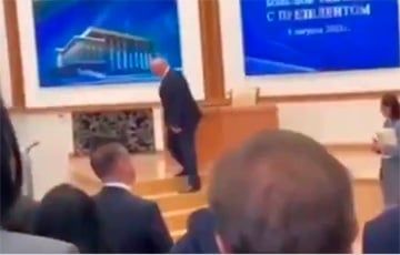 Общество: В Британии поставили диагноз еле волочащему ноги Лукашенко