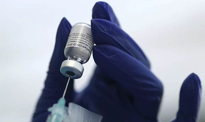 Общество: В Великобритании готовы начать вакцинацию школьников от коронавируса