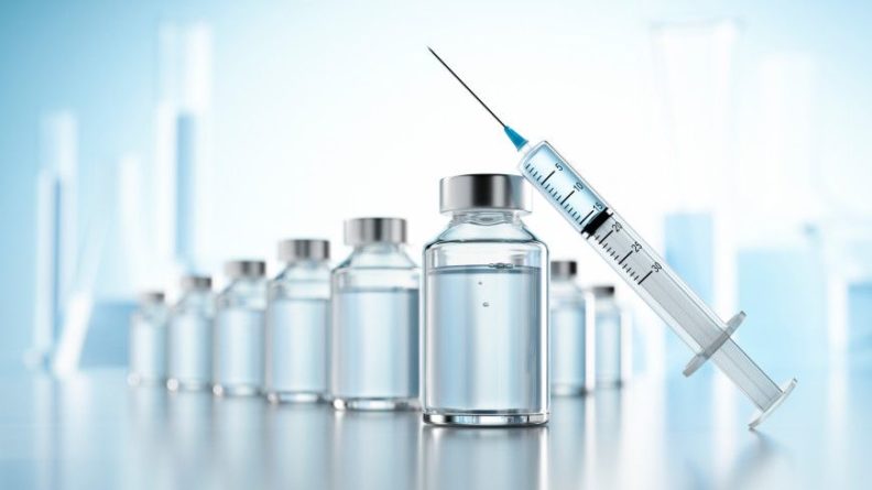 Общество: СМИ: в Великобритании просрочены 800 тысяч доз вакцины AstraZeneca
