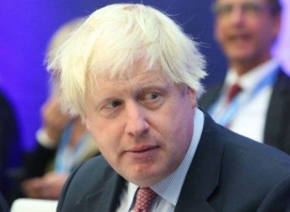 Общество: Премьер-министр Великобритании понизил в должности министра иностранных дел в связи с крупными перестановками